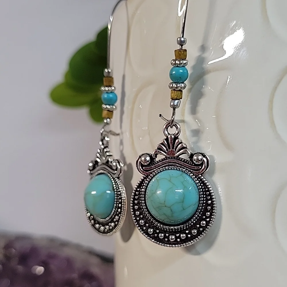 🔥LAST PAIR🔥 Howlite Medallion Dainty Wire Drop Earrings - Picture 5 of 6